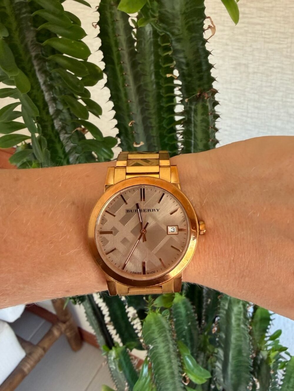 Burberry The City Rose Gold Dial - Steel Strap Watch - Picture 4 of 8